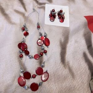 Brand New never worn Beautiful Red earrings and necklace set for Christmas 🎄